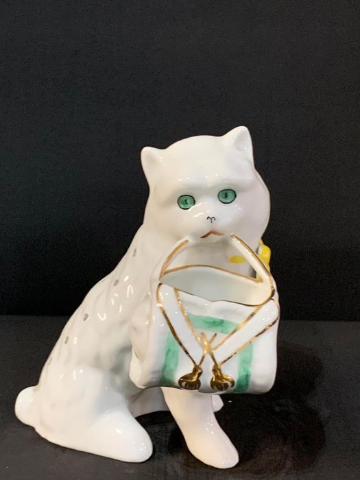 Paliteiro gato da Vista Alegre.