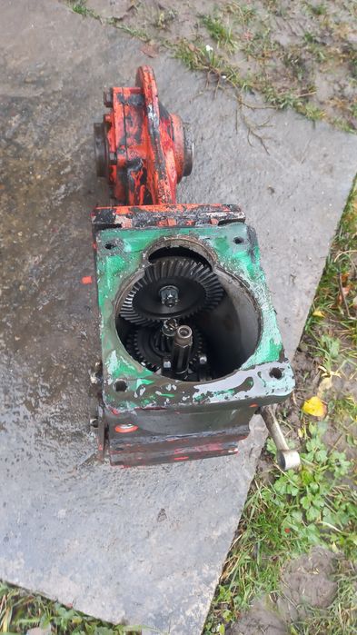 Продам редуктор і коропка на мотоблок