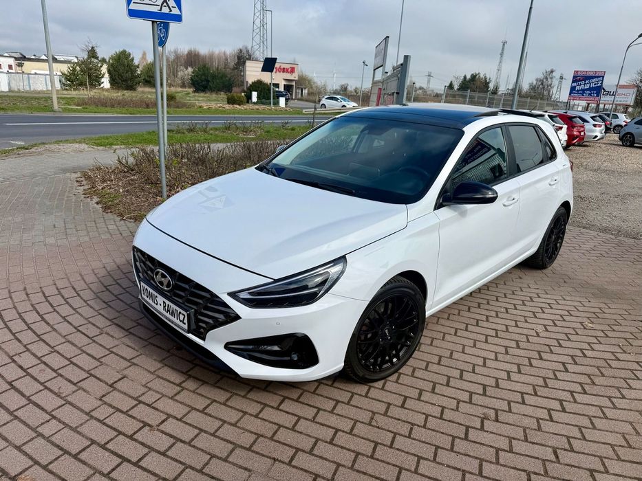 Hyundai I30 1.5i PANORAMA Dach FULL LED 43.000 km !!