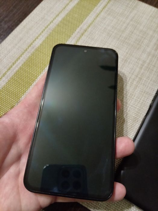 Продам Samsung m35 6/128gb 5g в идеальном состоянии.