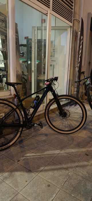 Scott scale 930 carbono tamanho M com 1 ano
