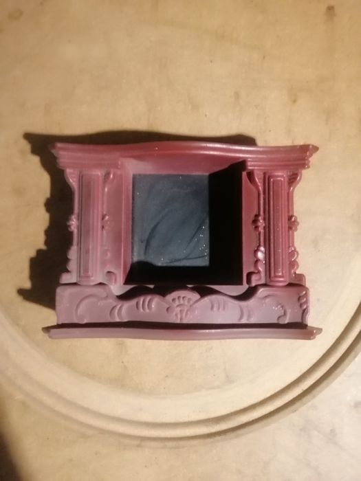 Меблі в мініатюри будинок мрії