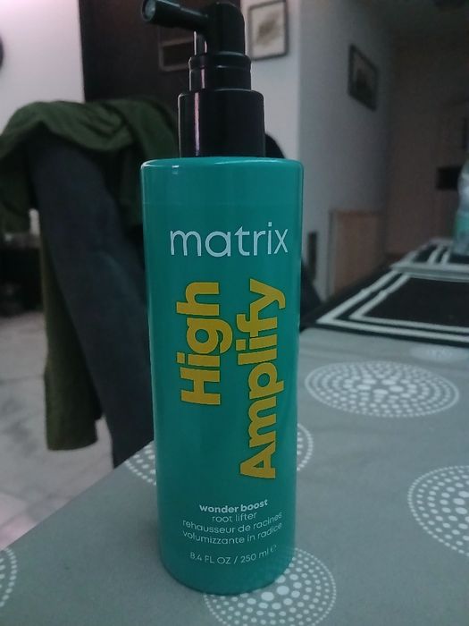 Matrix high amplify spray