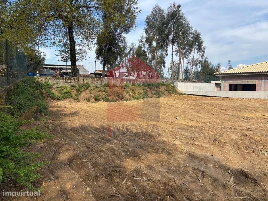 Lote para construção, Lage — Atiães, Braga