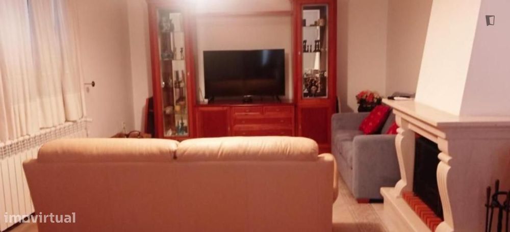 Casa com 3 quartos - localizado em Braganca