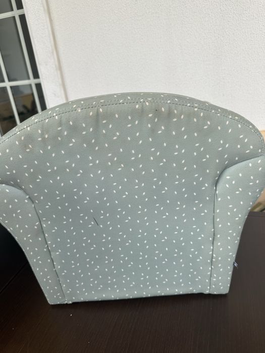 Sofa de crianca verde usado