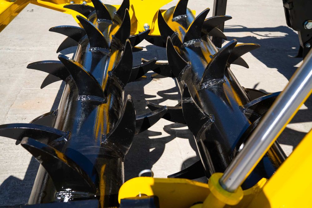 Глибокорозпушувач GENERAL 2 м