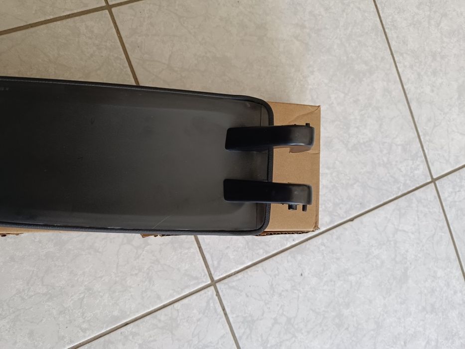 Tampa  de apoio de braço Audi A4