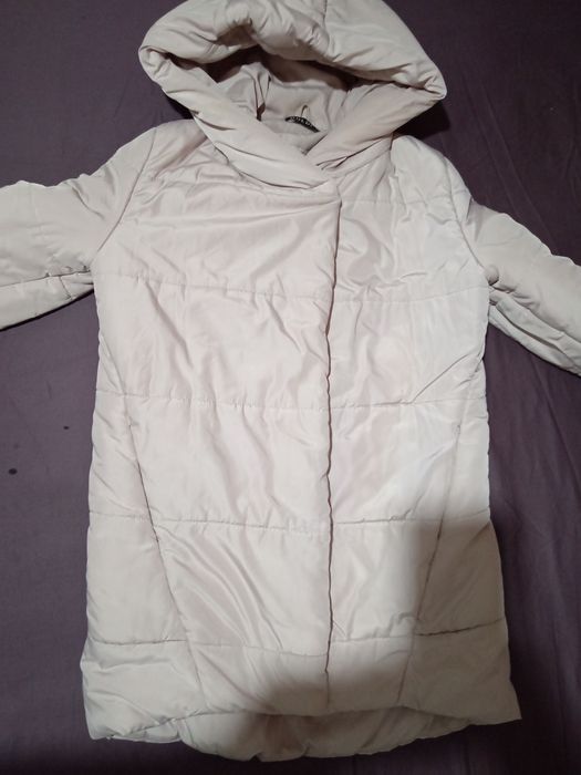 Продам пальто подростковое.