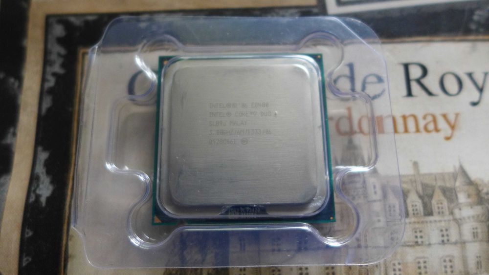Процессор DualCore Intel Core 2 Duo E8400, 3000 MHz 775 сокет