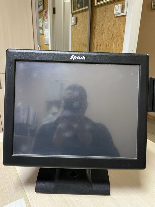 Кассовый POS терминал сенсорный