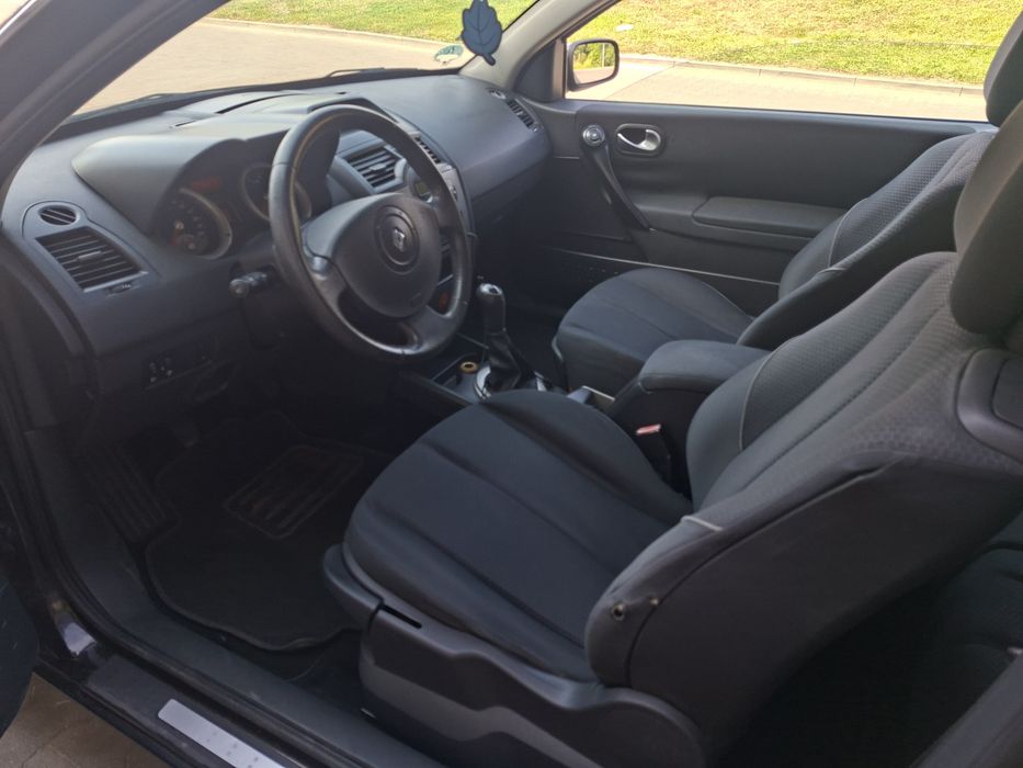 Renault Megane 1.6 benzyna, oryginalny lakier, 2 kpl kół