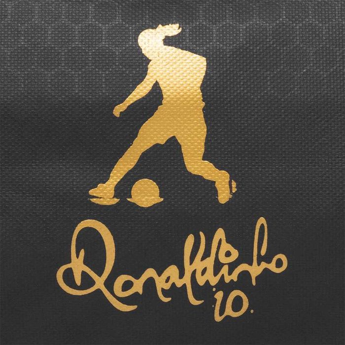 Ronaldinho piórnik