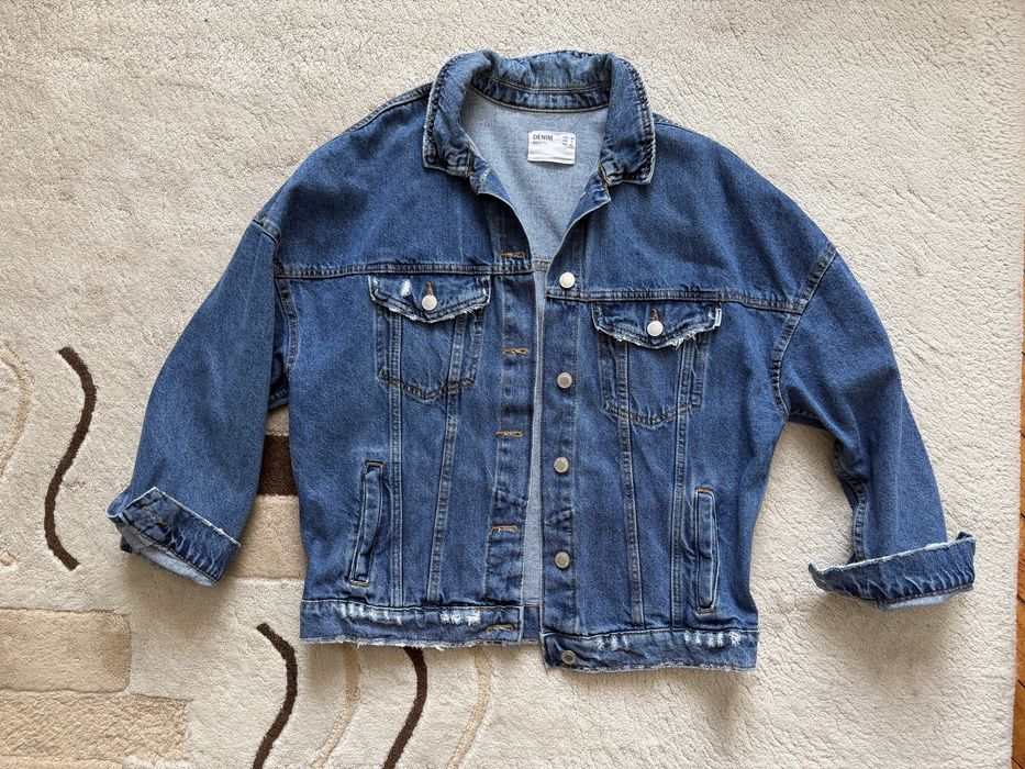 Джинсова куртка Bershka р.S