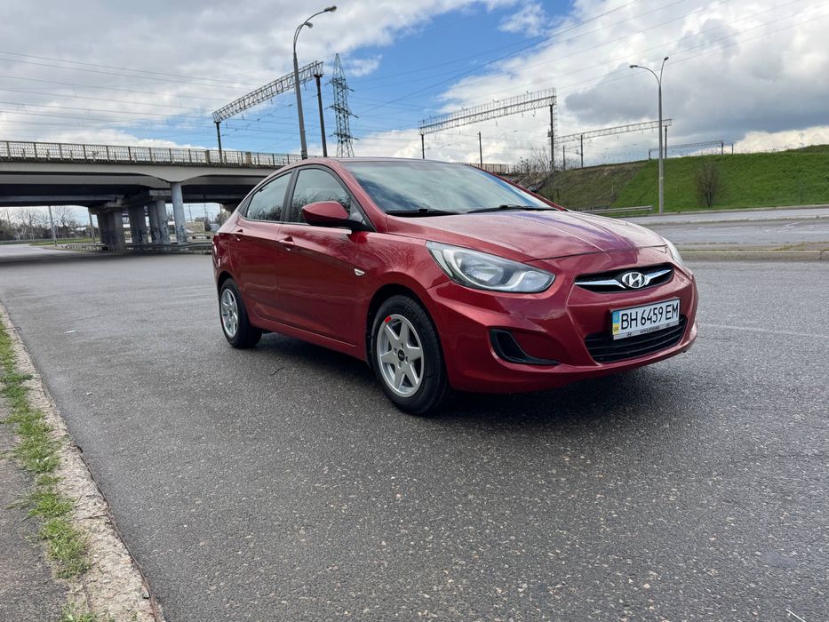 Hyundai Accent 2013 год 1,4л.