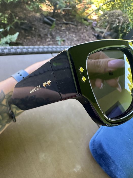 Olkulary Elegancja z włoskim charakterem – Gucci na lato i nie tylko!