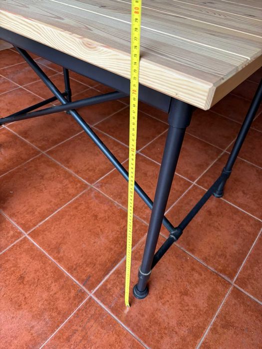 Secretaria Ikea de madeira e metal 110x70x75cm