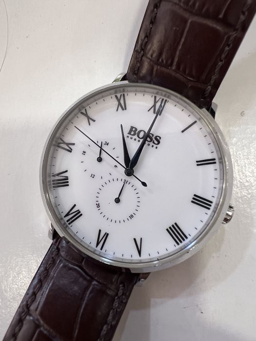 Relógio Hugo Boss de homem com bracelete em pele e caixa