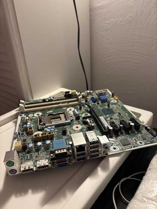 Zestaw:HP ProDesk 600 G2 SFF: Płyta główna + Zasilacz 200W Platinum