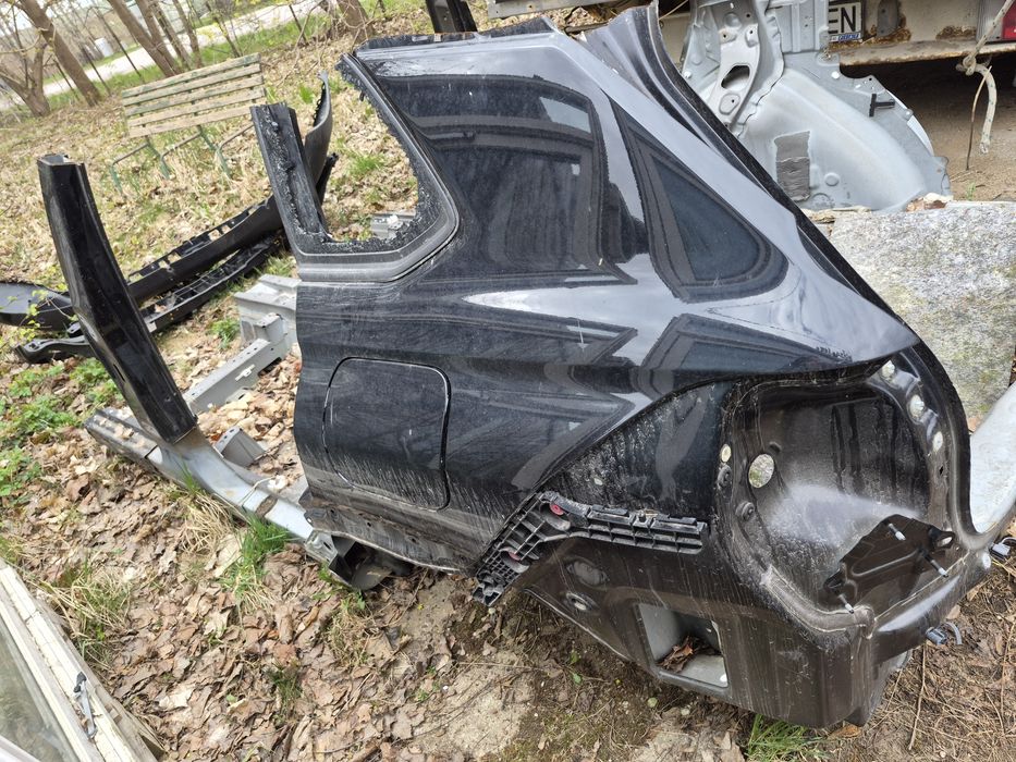Ćwiartka lewy tył toyota corolla cross