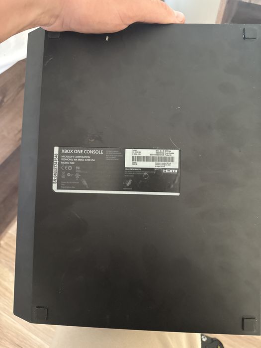 Microsoft Xbox One 500 GB + zasilacz + pad + gra w bdb stanie