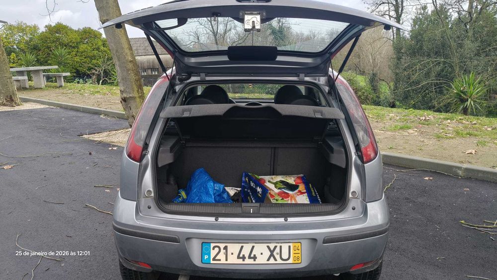 Opel Corsa 1.2 Gasolina 65.000 Km