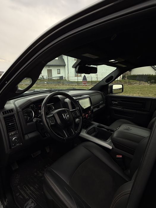 Dodge Ram Rebel 5.7 HEMI 2017R.