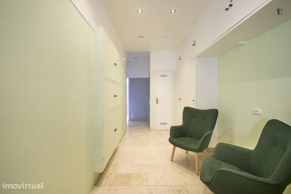 Quarto - localizado em Entrecampos Lisbon