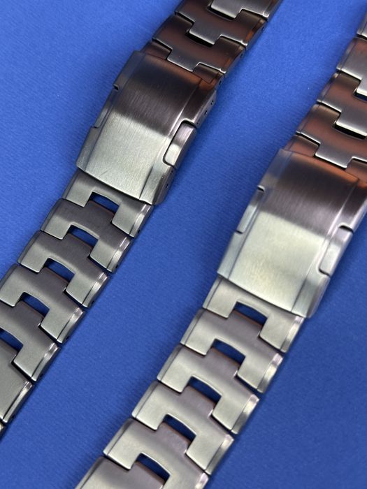 Титановий ремінець для Garmin Fenix, Tactix, D2 та ін. -  22 та 26 мм