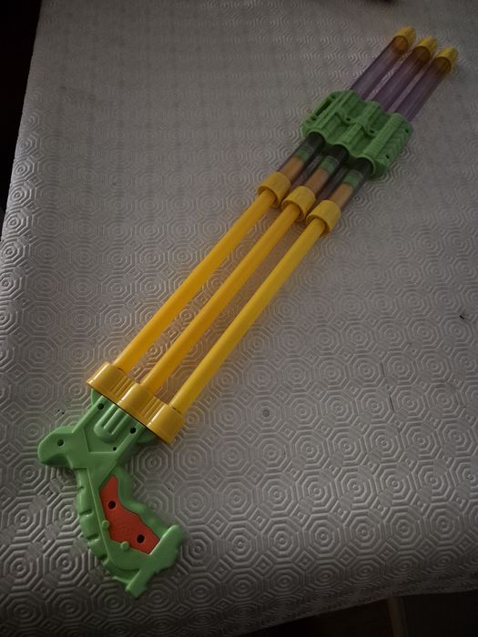 Bisnaga três bicos, de grande capacidade