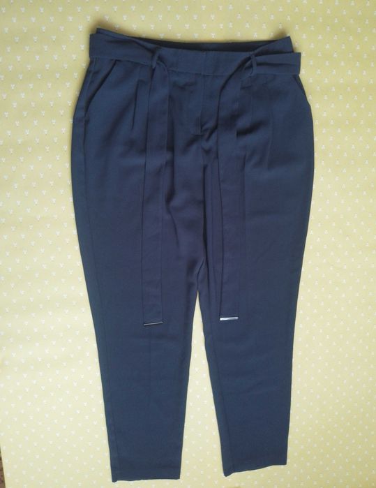 Брюки з пояском Primark штани