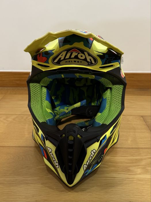 Capacete moto Airoh Helmet tc222