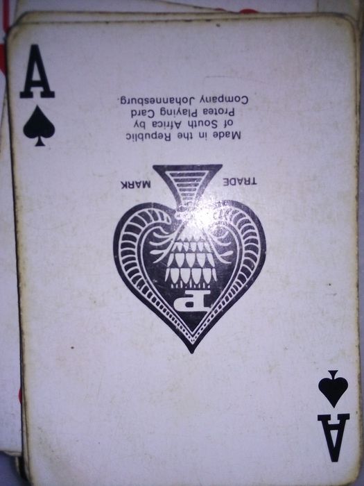 Conjunto de 2 Baralhos de Cartas Antigos