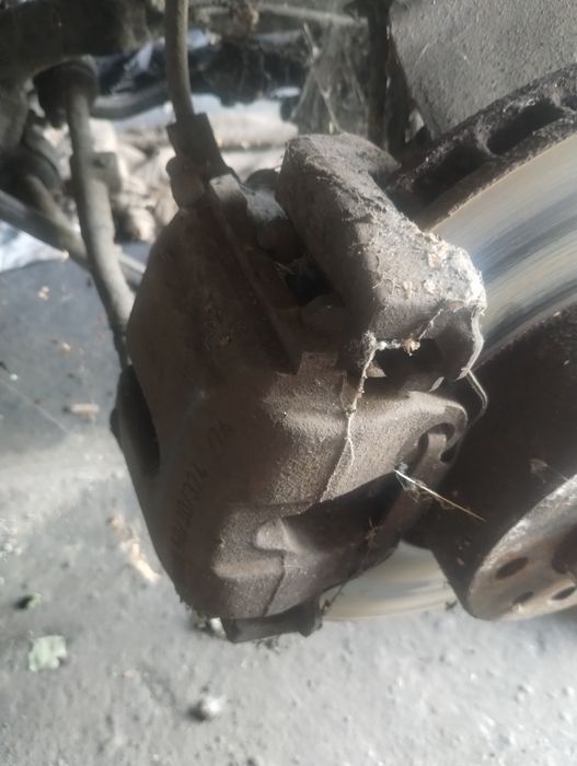 BMW 7 e38 730d zaciski hamulcowe 324mm komplet