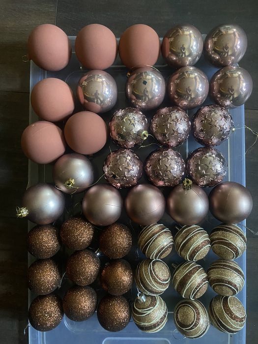 Елочные шары в одной тональности