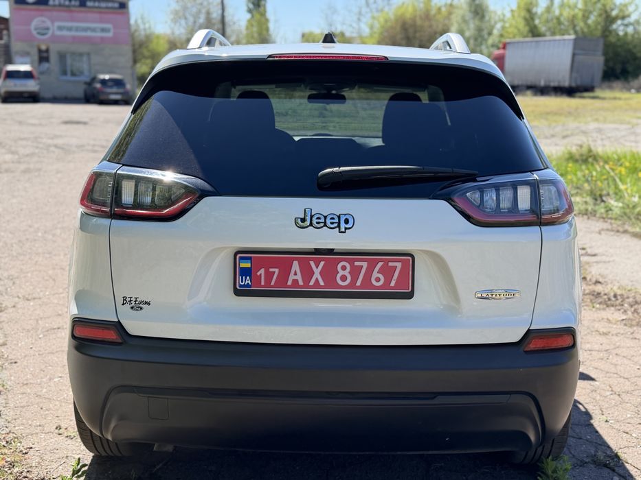 Продам Jeep Cherokee