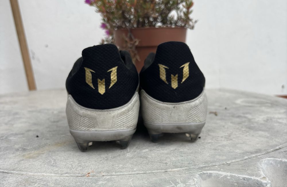 Chuteira Adidas F50 League