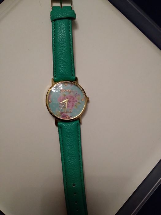 Zegarek damski NOWY GENEVA