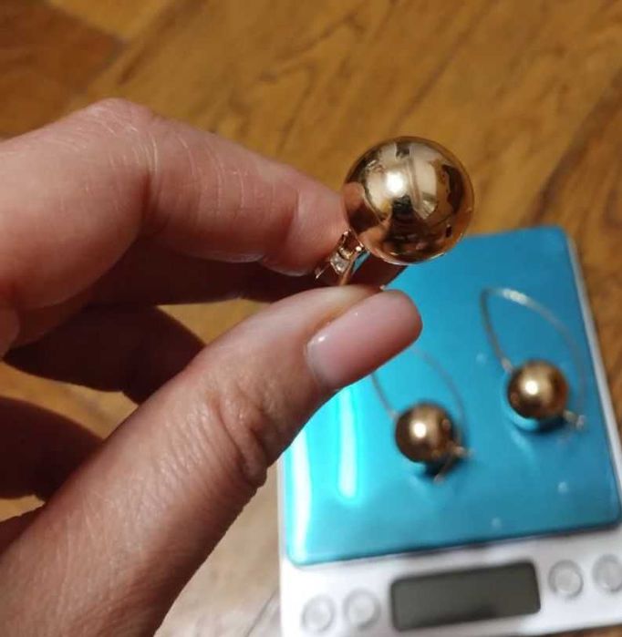 Золотой набор 585 кольцо + серьги шары