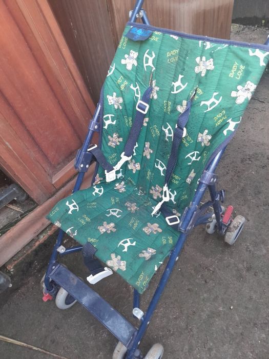 Carrinho de bebe( bengala) 5€