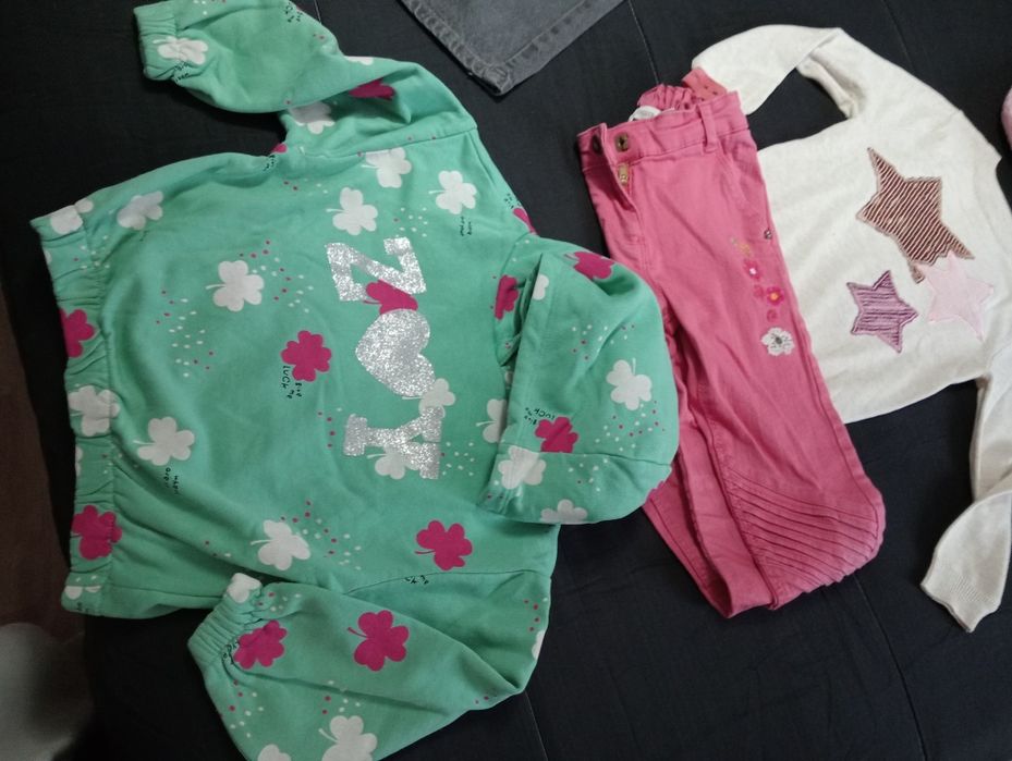 Roupas de menina impecáveis tamanho 3/4 anos