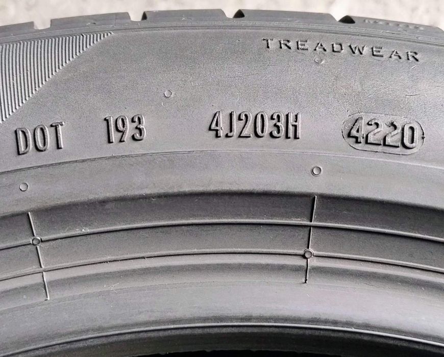 Шини літні R18 245/45 Pirelli Pzero