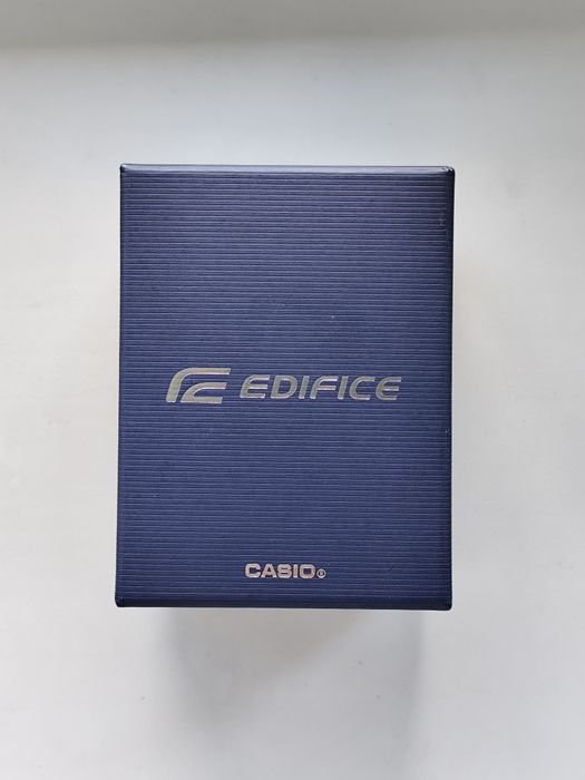 Чоловічий годинник Casio EDIFICE Classic EFV-C120L-8AEF — новий, оригінал