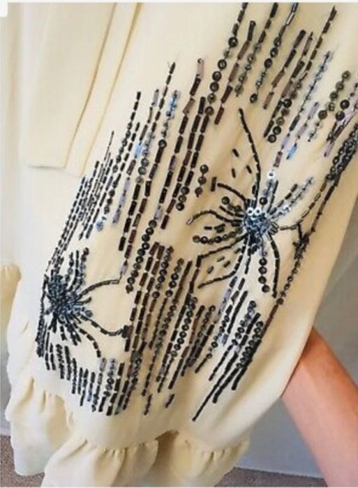sukienka ecru zdobiona Asos