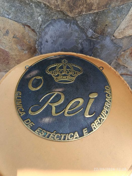 O Rei Placa Publicitária Bronze 19,7 cm Lisboa Anos 40
