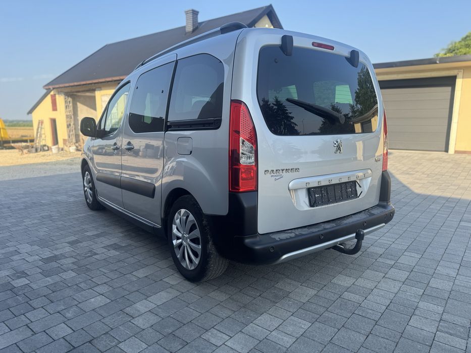 Peugeot Partner 1.6 Benzyna 109 km Multispace 7 osobowy