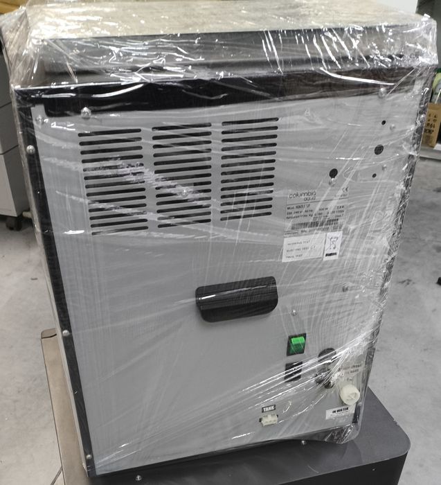 Fonte de Agua de Mesa. Agua natural, fria e agua c/ gás.