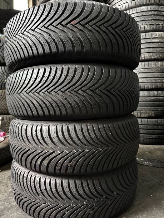205/60R16 Michelin 2025p