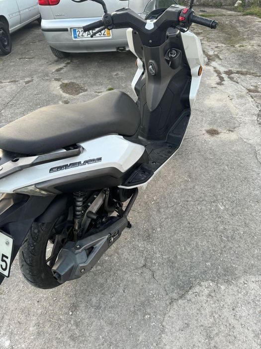 Cityblade Keeway 125cc 2019 – Apenas 11.000 km – Bom estado