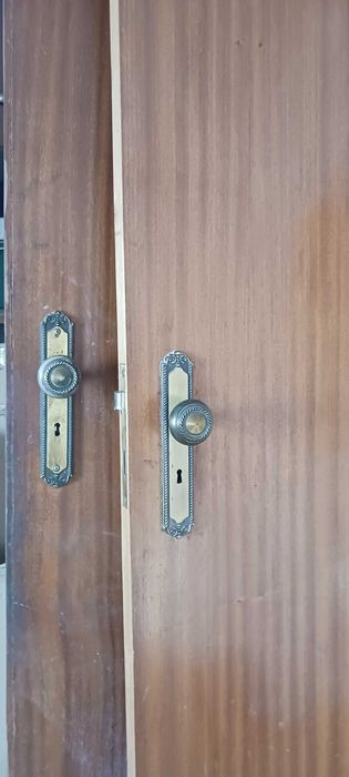 Portas de interior em mogno